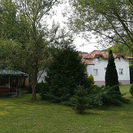 Villa Nana Kulen Vakuf Esterno foto