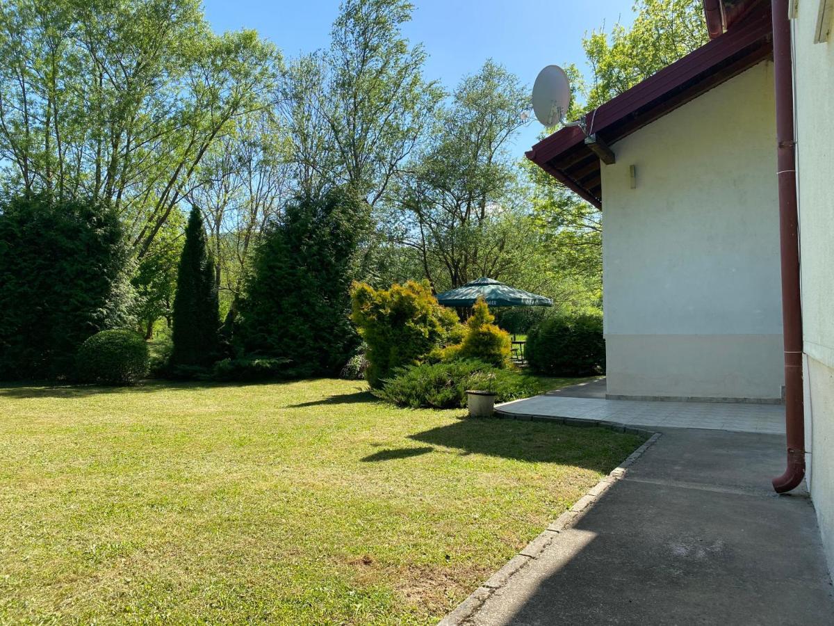 Villa Nana Kulen Vakuf Esterno foto