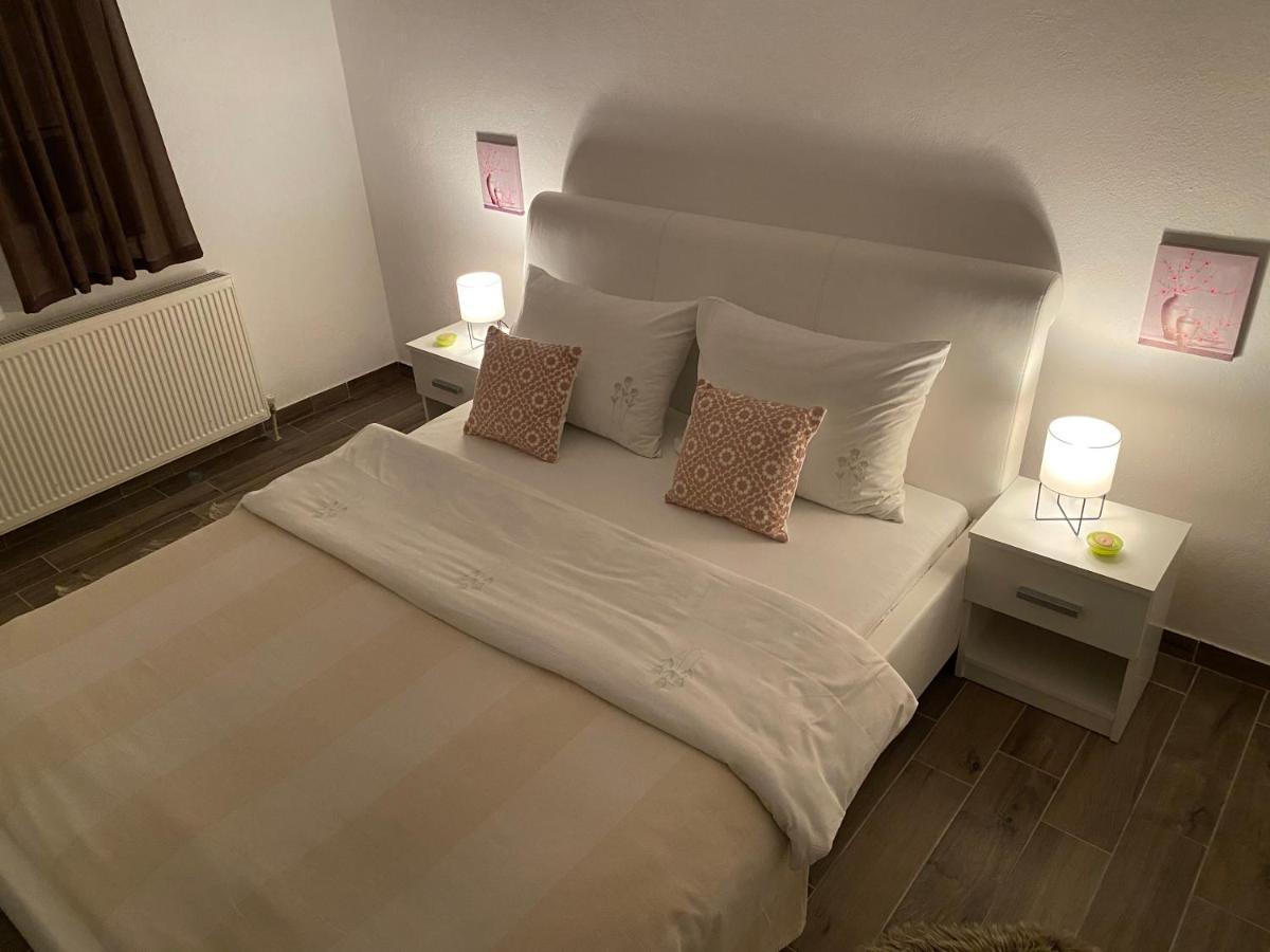 Villa Nana Kulen Vakuf Esterno foto