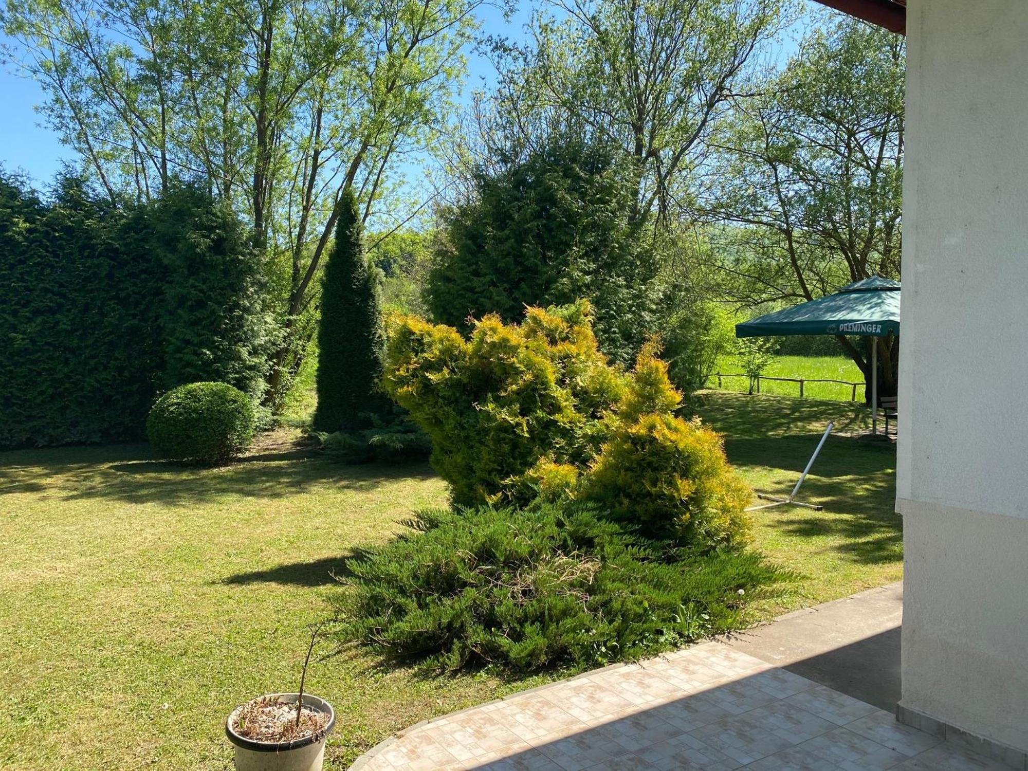 Villa Nana Kulen Vakuf Esterno foto
